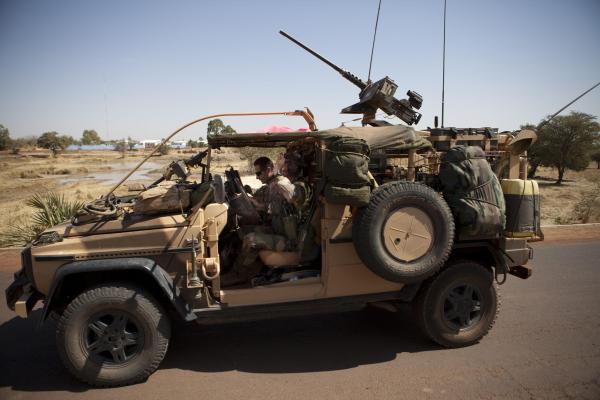 Israelul a deschis focul impotriva Siriei