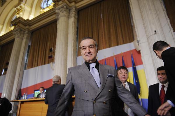 Gigi Becali a cerut sa fie liber de ziua lui