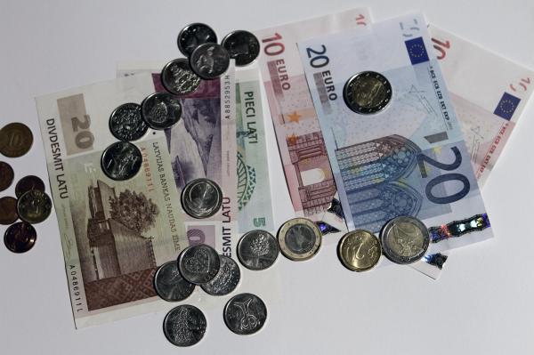 Romania, in zona euro in 2017 - 2018