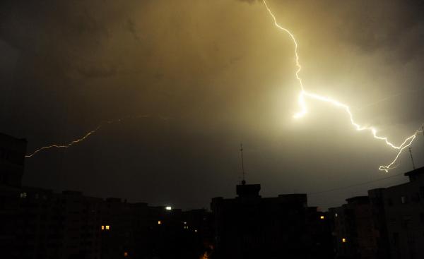 COD GALBEN de ploi, grindina si vijelii