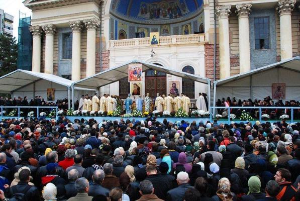 La Iași, pompierii au intervenit la două incendii iar 157 de oameni au avut nevoie de îngrijiri medicale