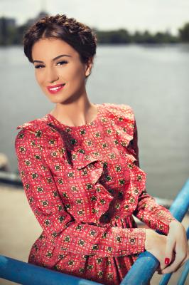 21 de ani de Antena 1 și 21 de momente speciale din viața vedetelor: Geanina Ilieș, prezentator Antena 1 Observator de weekend