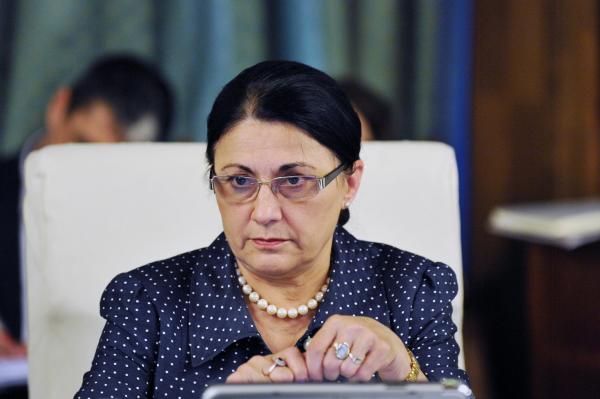 Ecaterina Andronescu, audiată la DNA
