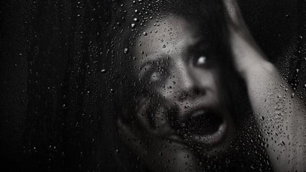 Brutalitate ieșită din comun! Și-a umilit soția într-un mod oribil