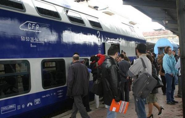 Întârzieri CFR călători! Vagoane de marfă, deraiate la Ploieşti