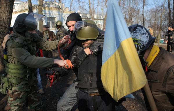 Ministrul interimar ucrainean de Interne a dispus eliberarea a 64 de activişti reţinut de autorităţi