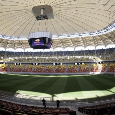 Primăria care a dat 20 de milioane de euro pe un acoperiş inutilizabil!