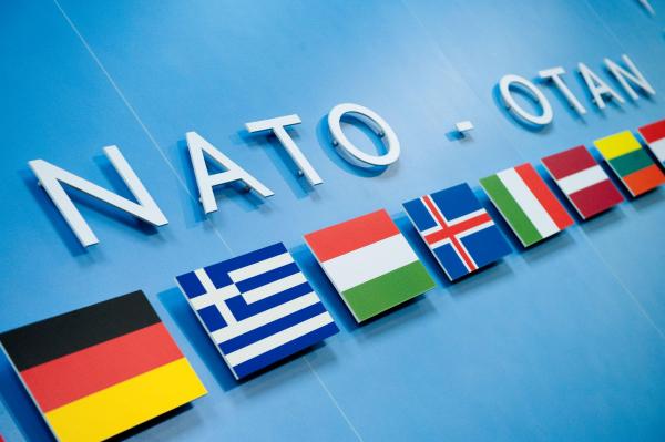NATO s-a enervat: "Rusia poate fi oprită doar aşa!"