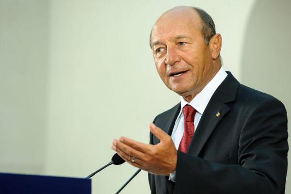 Traian Băsescu, după consultările cu Executivul: În Ucraina există un risc major de federalizare