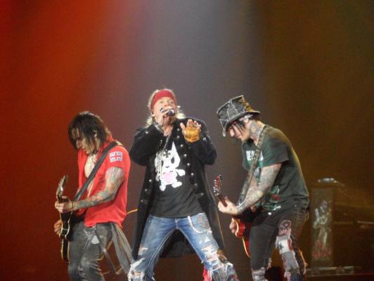 Final de drum! Adio "Pat cu trandafiri"!