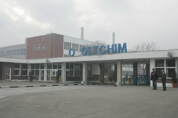 Vin chinezii! Asiatcii vor să cumpere Oltchim și să facă autostrăzi!