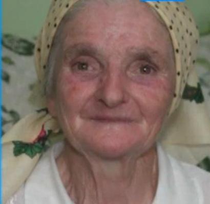 Bătrâna luată cu mascaţii de acasă pentru că ar fi dat mită ouă, chemată din nou la DNA