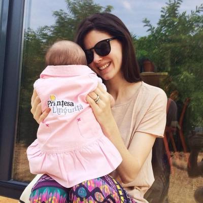 Zi mare pentru Prinţesa Linguriţă, fetiţa Ancăi Lungu! Natalia a fost creştinată