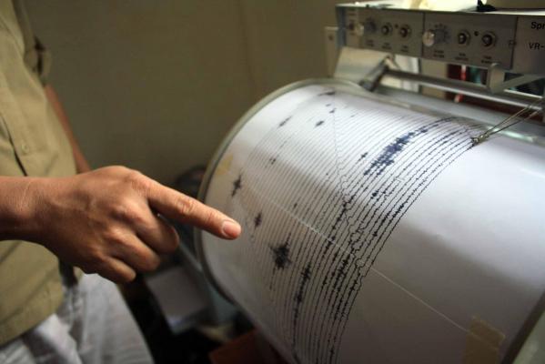 Cutremur de 5,2 pe scara Richter! Seismul s-a simţit în toată România