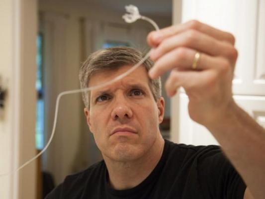 CE a făcut ACEST TATĂ pentru a-şi SALVA FIUL! Invenţia care REVOLUŢIONEAZĂ MEDICINA!