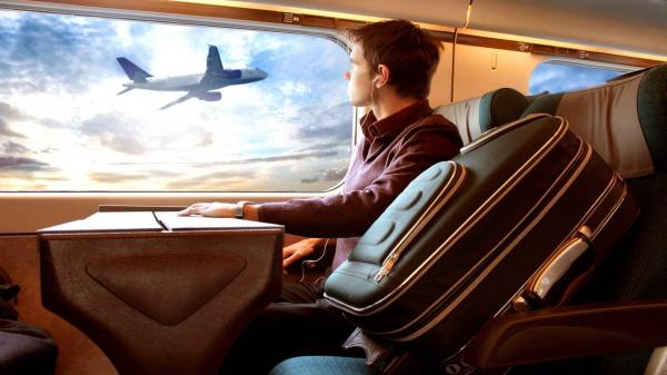 ŞOCANT! Uite ce CONCURS organizează această COMPANIE AERIANĂ! De-a dreptul BIZAR!