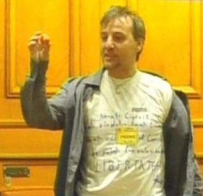 Adrian Sobaru, arestat 30 de zile la domiciliu, după ce a intrat cu maşina în Guvern!