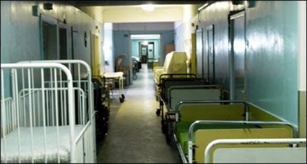 Spital din Ucraina, bombardat de un TIR de OBUZE! Şase persoane au fost rănite