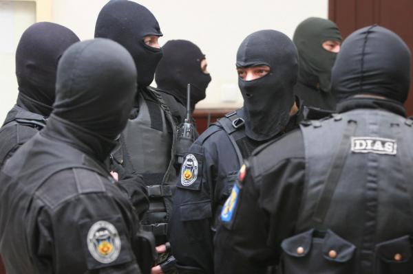 Hoții care au spart casa lui Stolojan au fost prinși!
