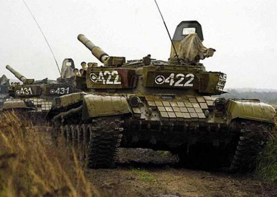 În plin război! 160 de tancuri și 200 camioane cu militari ruși au intrat în Ucraina