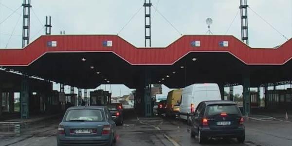 Sistemul informatic al Vămii a căzut, iar prelucrarea declaraţiilor se face pe suport de hârtie