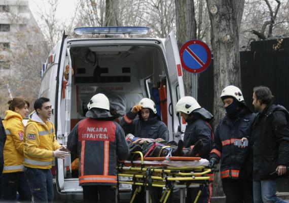 UPDATE: EXPLOZII puternice la gara din Ankara. BILANȚ: 95  de morți, 246 de răniți