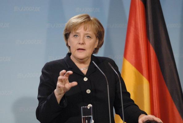 Angela Merkel a ajuns în Turcia, unde va discuta despre criza refugiaților