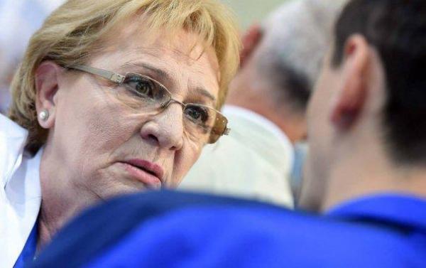 Federaţia Română de Scrimă îşi exprimă profunda durere după decesul lui Alex Pascu, fiul Anei Pascu