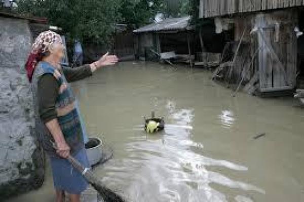 Cod Portocaliu de inundații pentru nordul țării