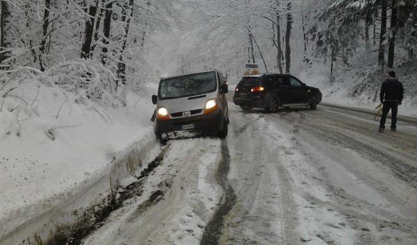 ALERTĂ! COD GALBEN de vânt puternic, ploi şi ninsori în aproape toată ţara!