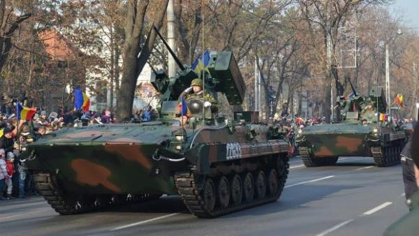 Repetiţiile pentru parada de 1 Decembrie s-au încheiat în Piaţa Constituţiei