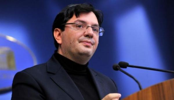 Bănicioiu: "Voi coordona situația răniților din clubul Colectiv până la venirea unui nou ministru."