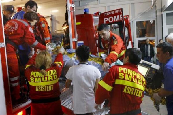 16 răniţi în urma tragediei de la Colectiv au plecat spre spitale din Olanda şi Belgia