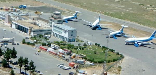 ATAC sinucigaş în apropierea aeroportului din Kabul, soldat cu numeroase VICTIME