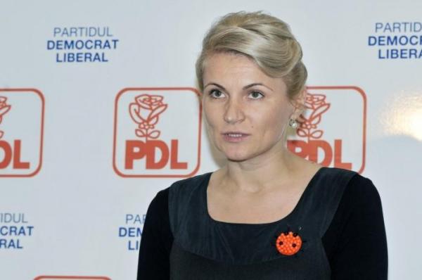 Andreea Paul: "Creșterea salariului minim va diminua riscul de sărăcie, dar e probabilă o creștere a economiei subterane"