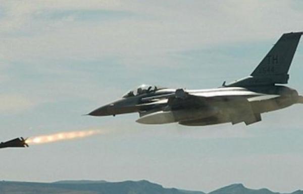 Coaliția condusă de SUA a lansat 24 de lovituri aeriene împotriva Statului Islamic