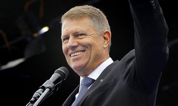 Președintele Iohannis a participat, alături de mai mulți copii, la o oră de programare
