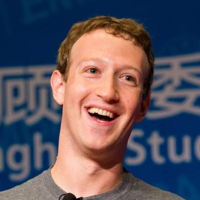 Mark Zuckerberg, pentru prima dată singur cu fiica lui pe Facebook. Cum arată micuţa Max