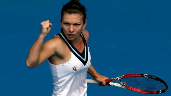 Simona Halep s-a CALIFICAT în semifinalele turneului de la Dubai, după ce a învins-o pe rusoaica Makarova