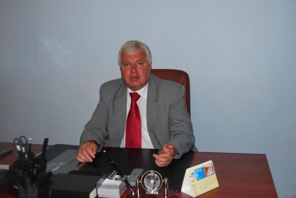 Primarul din Lupeni, Cornel Resmeriţă, reţinut de procurorii DNA în dosarul "Gala Bute"