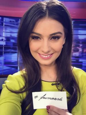 Olivia Păunescu are toane de primăvară