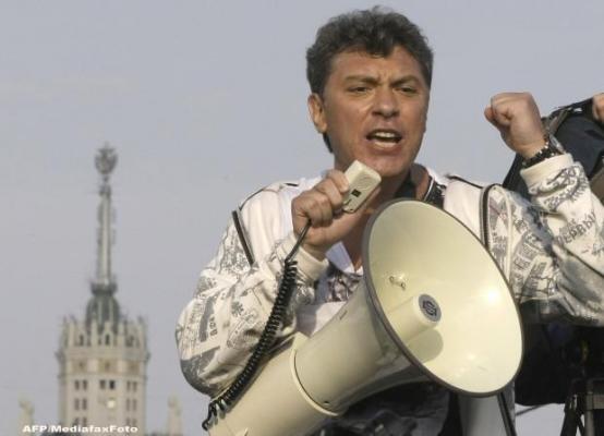 Rusia: Cei cinci suspecți în cazul asasinării lui Boris Nemțov, acuzaţi pentru omor la comandă
