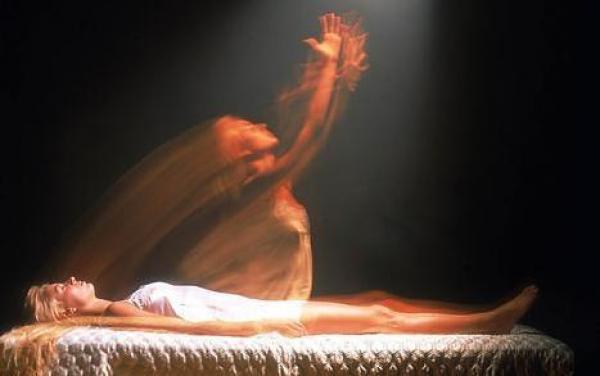 Departe de lume! Mărturia unei femei MOARTE timp de 45 de minute