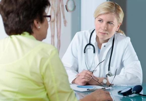 Acuza dureri abdominale insuportabile! O femeie i-a șocat pe medicii care au examinat-o: “Mama m-a învăţat”