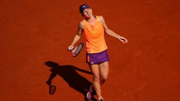 Halep, eliminată de la Roland Garros