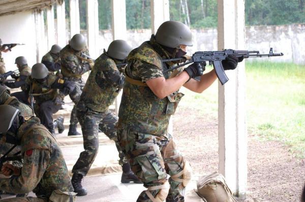 Război în Ucraina! Rebelii din Donbas folosesc intensiv artileria grea