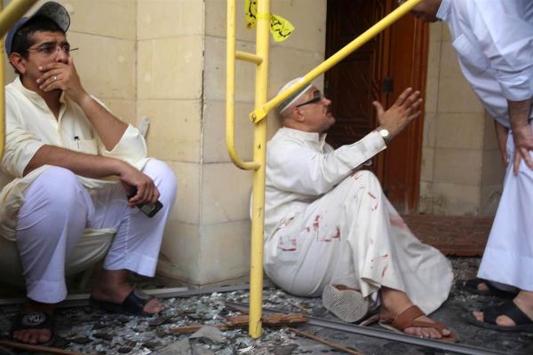 Cel puțin 16 morți și 180 de răniți într-un ATENTAT comis la o moschee din Kuwait. Atacul a fost revendicat de Statul Islamic