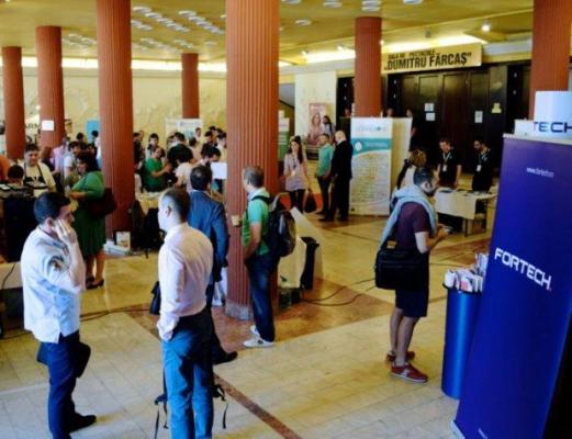 O aplicație de resuscitare pentru dispozitive la purtător, câștigătoarea ediției a doua a hackathon-ului Techsylvania