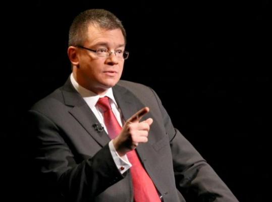 Parlamentul va vota marți nominalizarea lui Mihai-Răzvan Ungureanu la conducerea SIE