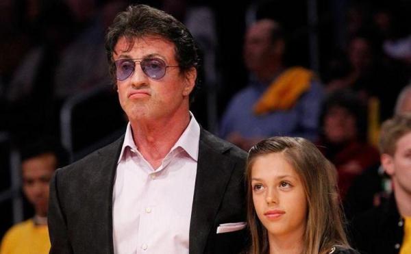 Are cu ce se mândri! Iată cum arată fata lui Sylvester Stallone la 17 ani